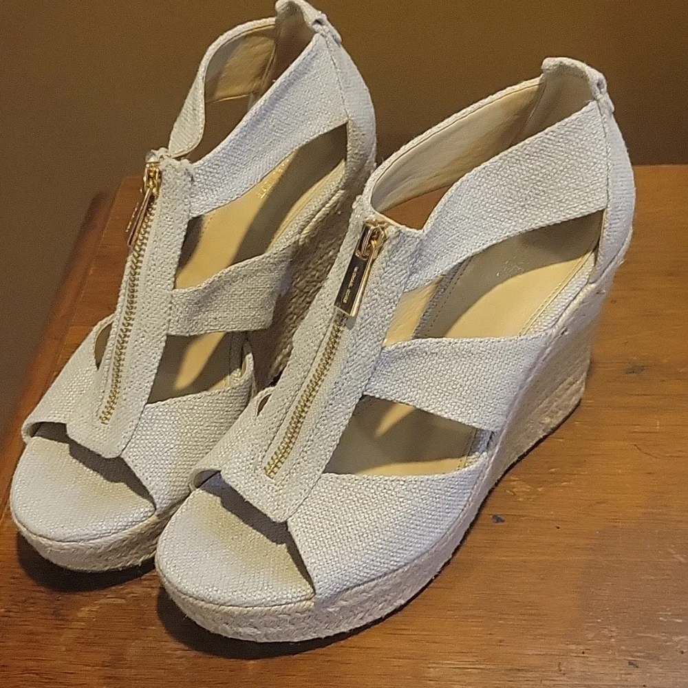 MK Damita Wedge ❤️